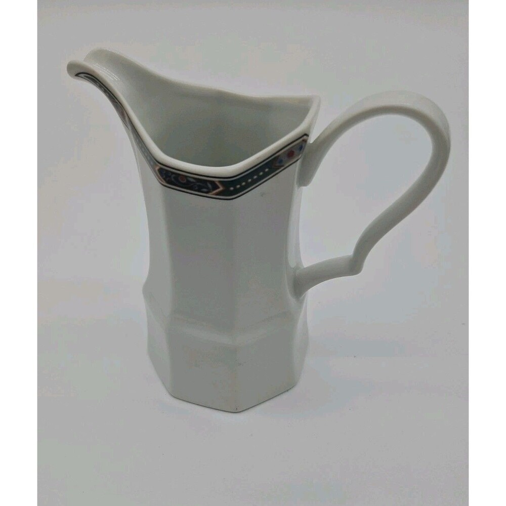 Christopher Stuart Classic Greenwood Y0041 Creamer Fine  China Thailand Vintage